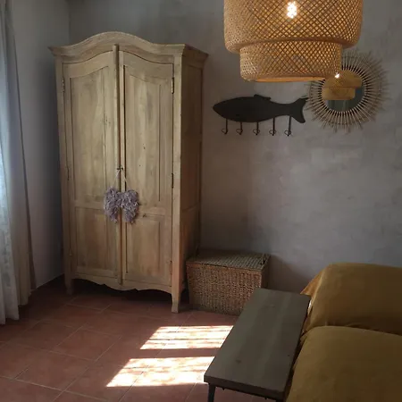 Mazet Provencal Guest house *