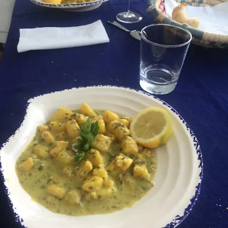 Mazet Provençal Maison d'hôtes *